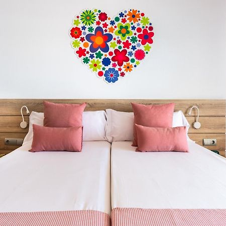 Hotel Vibra Bossa Flow - Adults Only Playa d'en Bossa Ngoại thất bức ảnh