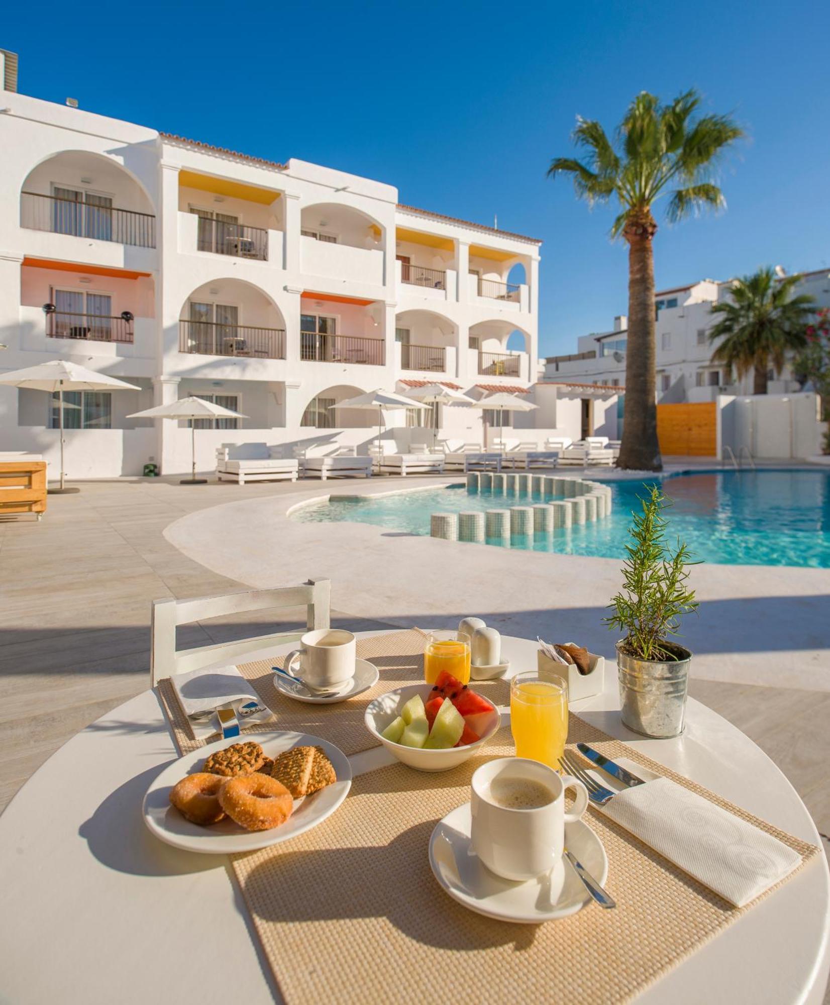 Hotel Vibra Bossa Flow - Adults Only Playa d'en Bossa Ngoại thất bức ảnh